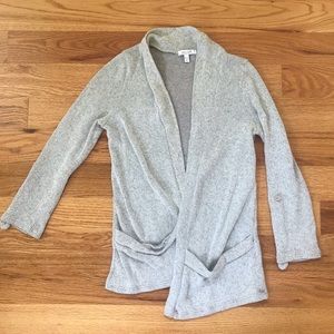 Grey cardigan with pockets